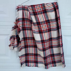 Plaid Women's Soft Blanket Scarf in Red and White